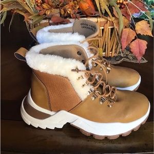 Olivia+Kate Catalina boots